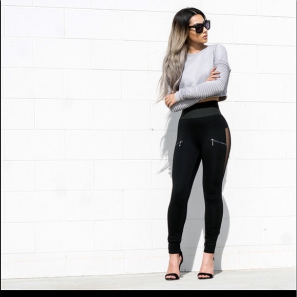 SOLD⚠️ - Picture 3 of 8